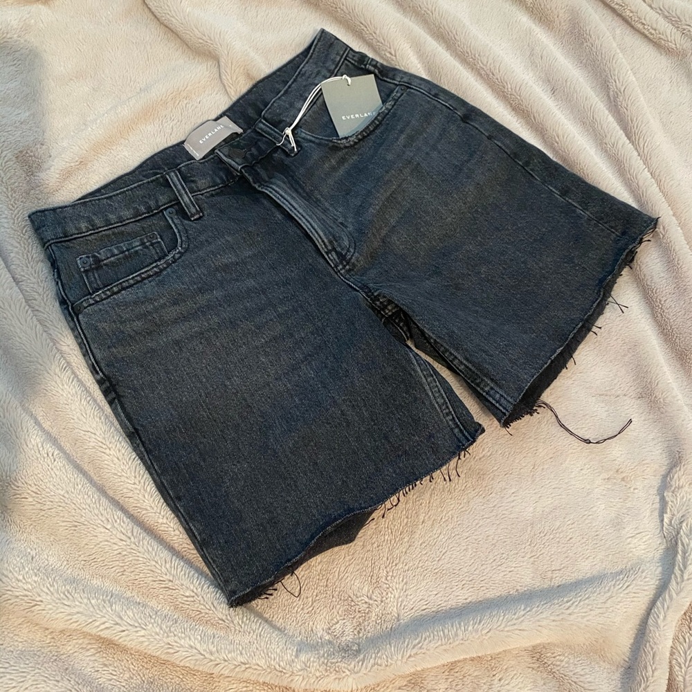Everlane • The Denim Short • Black